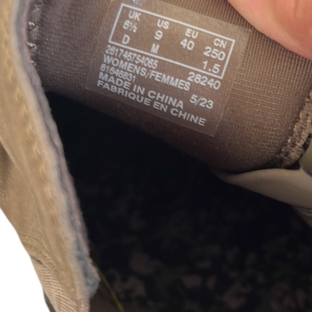 Like New Clarks Breeze Range Slouch Booties Taupe Size 9 - Picture 7 of 9